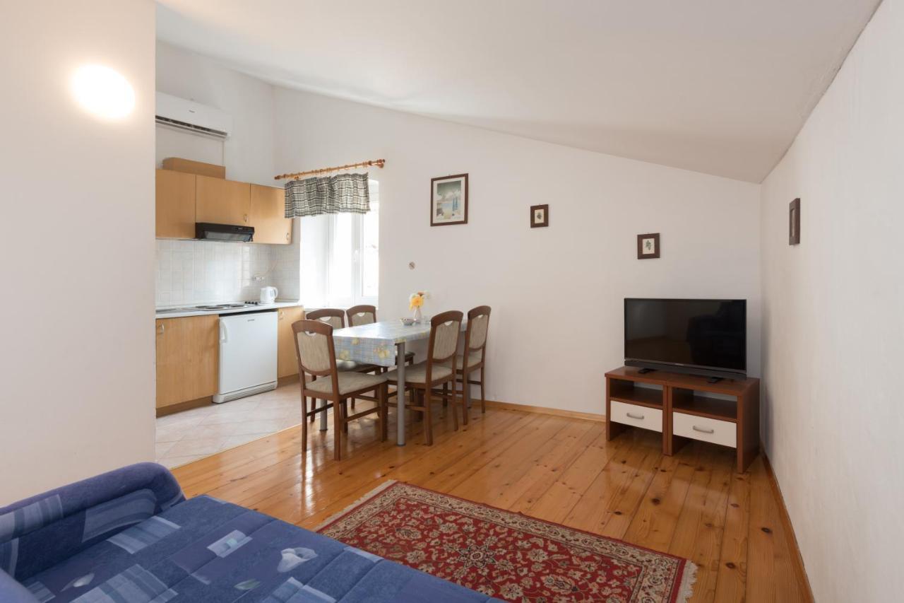 Apartments Mirakul Mali Losinj Ngoại thất bức ảnh