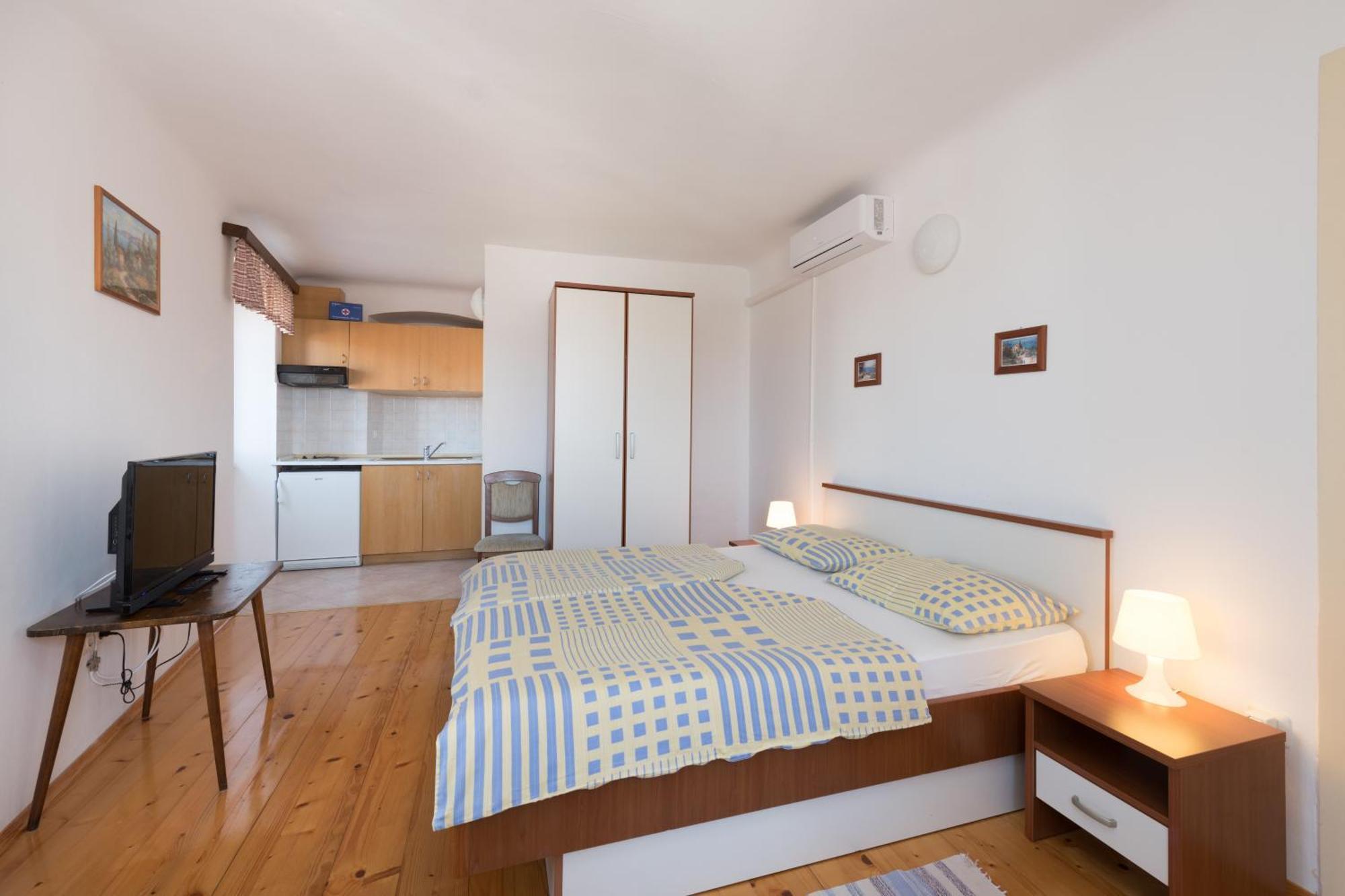 Apartments Mirakul Mali Losinj Phòng bức ảnh