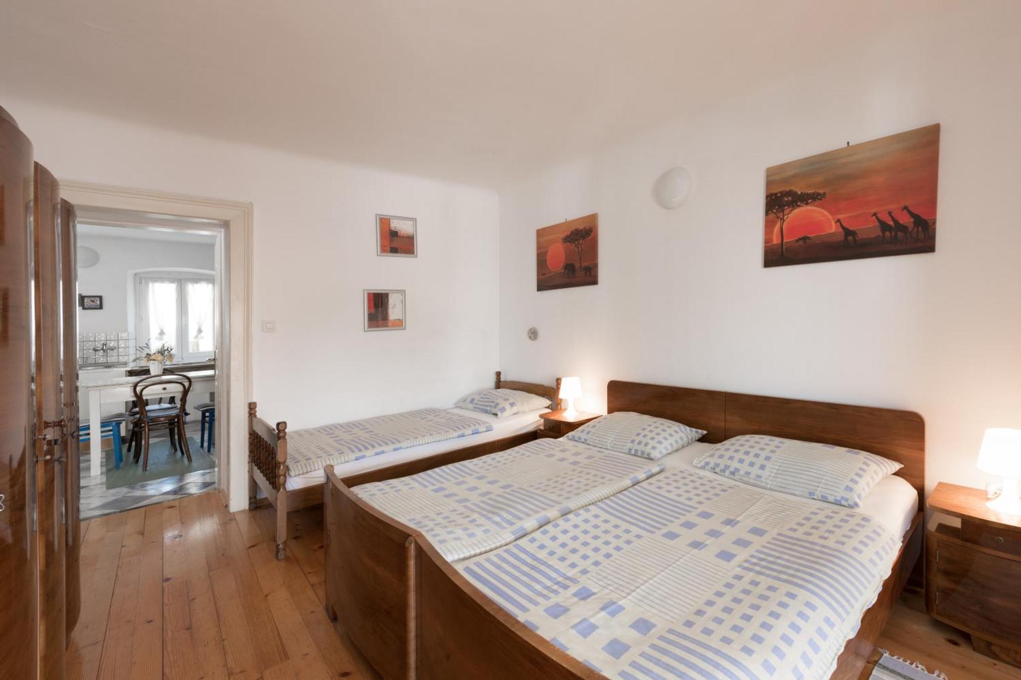 Apartments Mirakul Mali Losinj Phòng bức ảnh