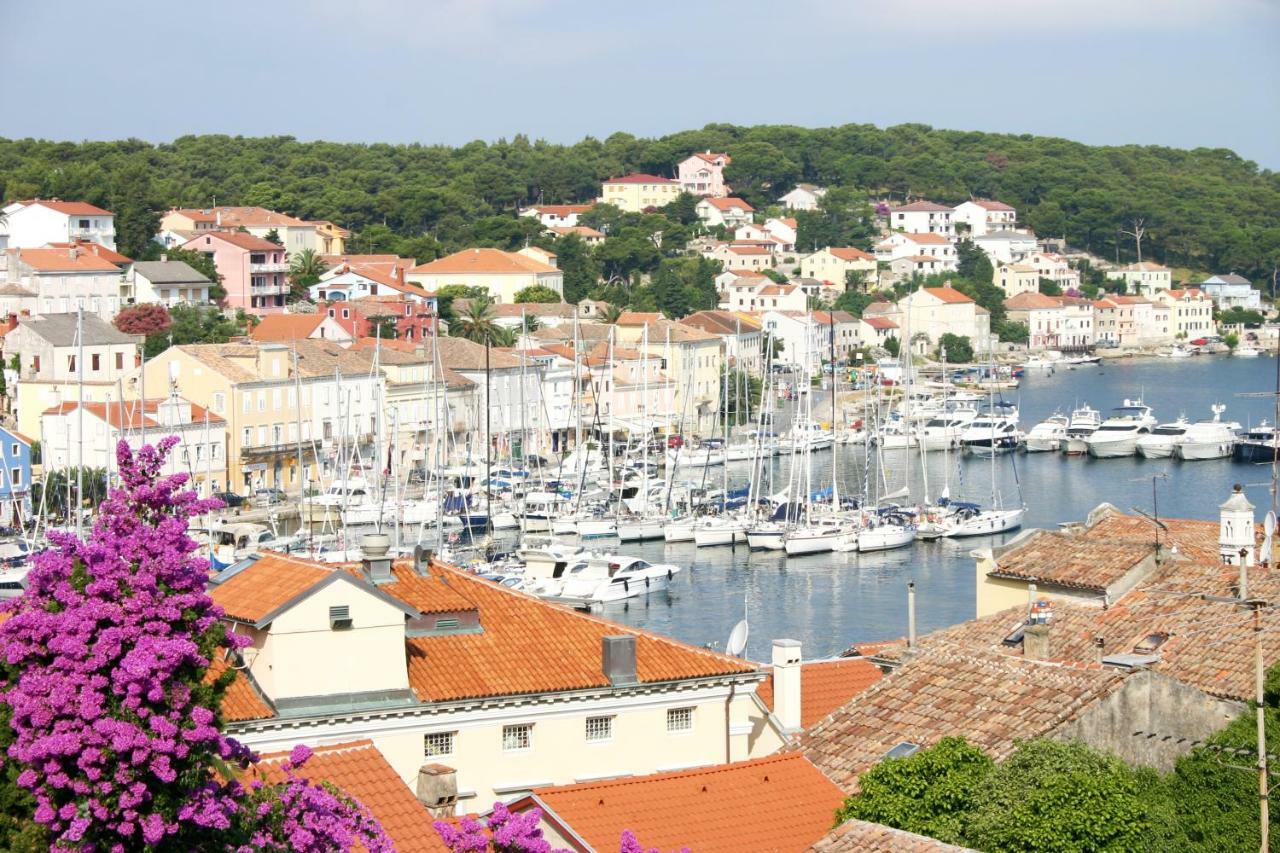 Apartments Mirakul Mali Losinj Ngoại thất bức ảnh
