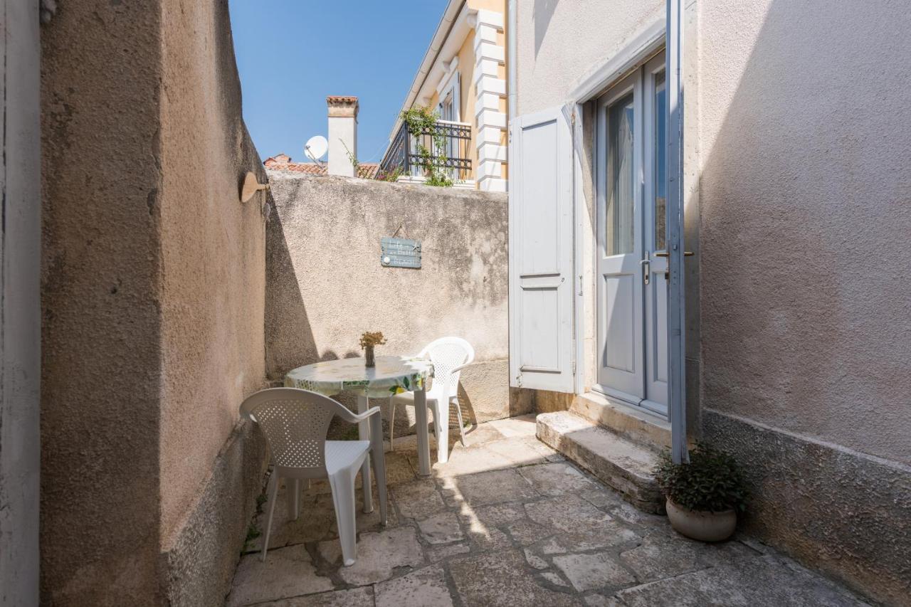 Apartments Mirakul Mali Losinj Ngoại thất bức ảnh