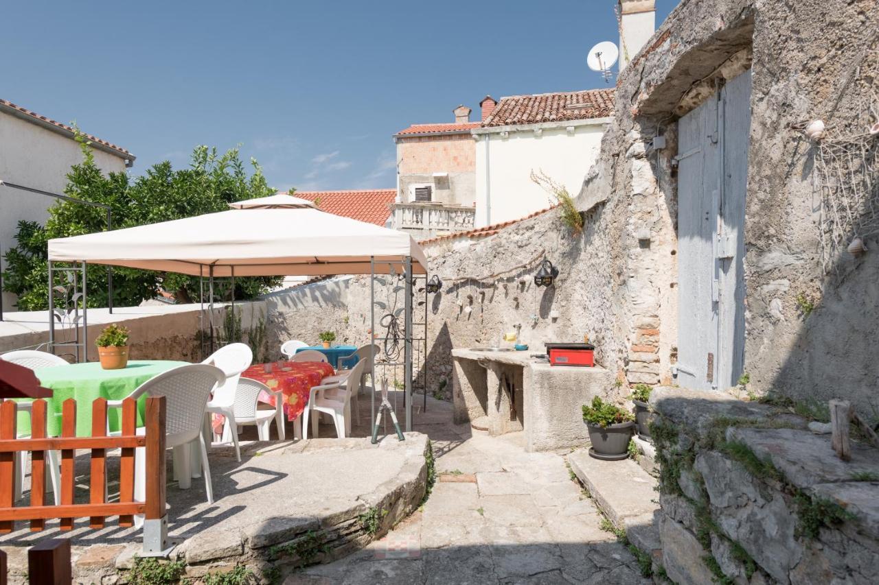 Apartments Mirakul Mali Losinj Ngoại thất bức ảnh